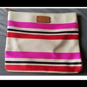 ♠️Kate spade pouch authentic ♠️